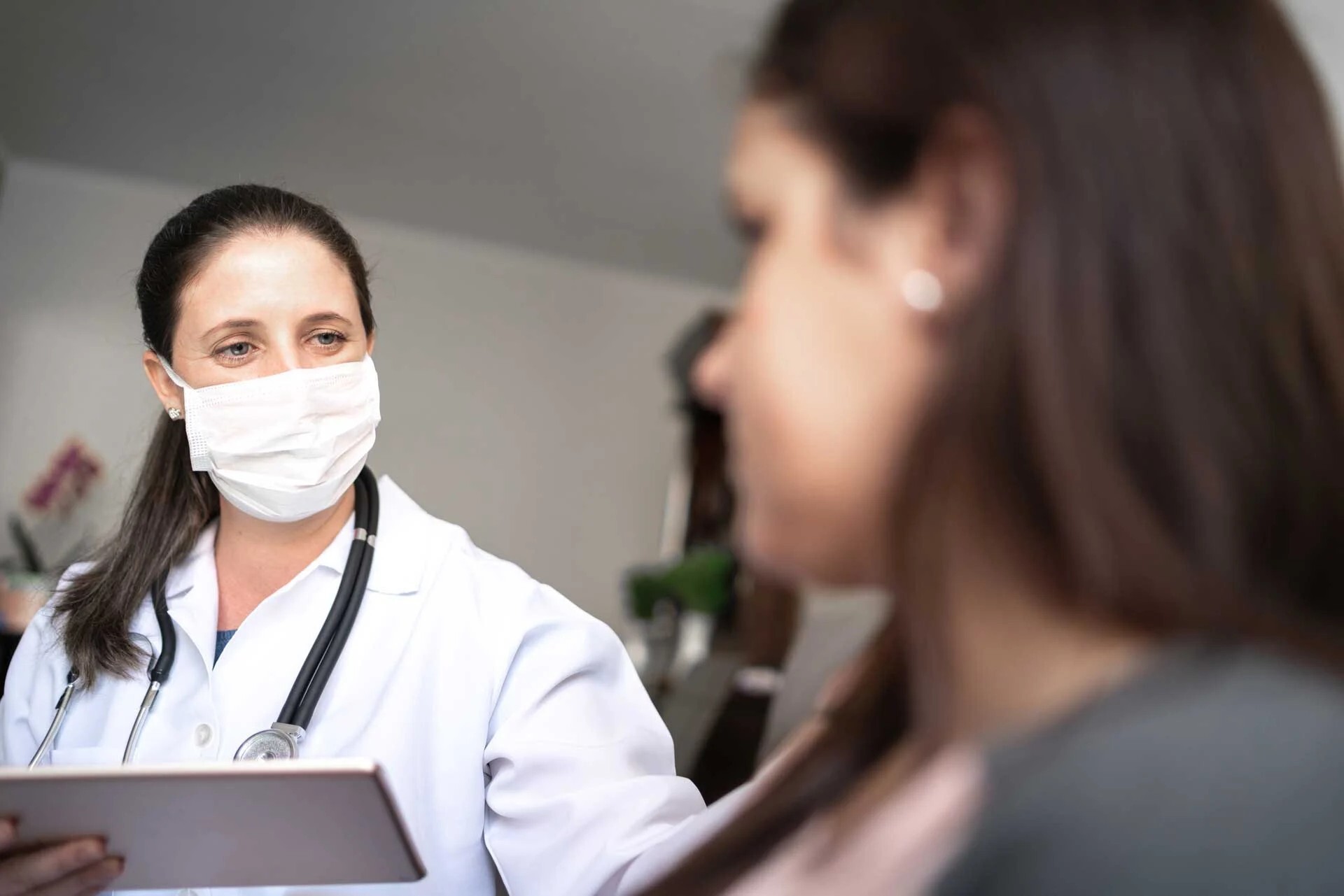 sentact-medical-consultation-tablet-flipped